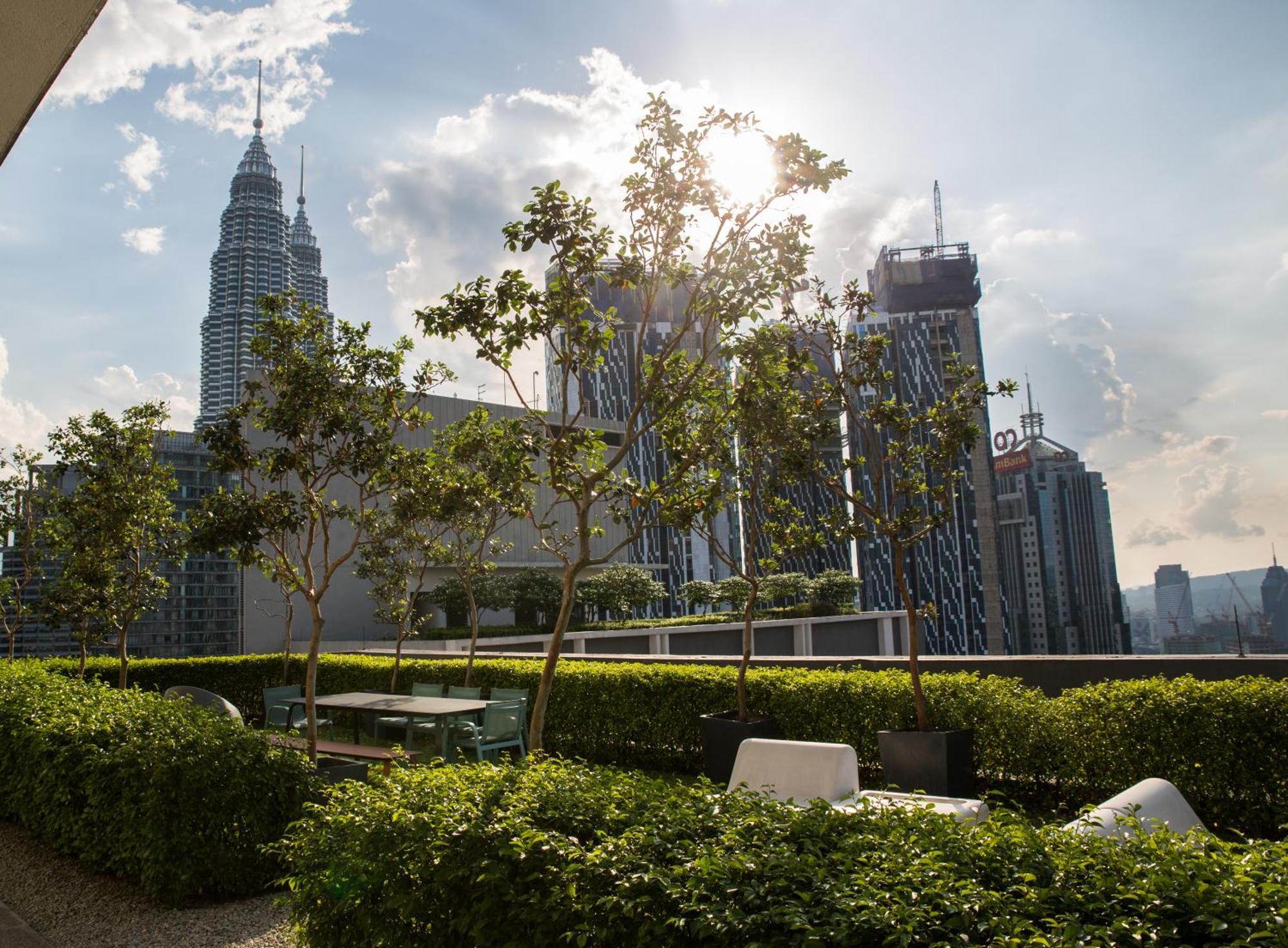 The Mews Klcc By Plush Kuala Lumpur Exterior photo